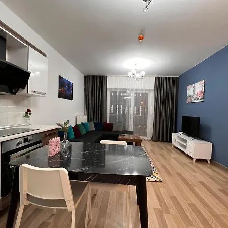Apartment Alpha Home-aris